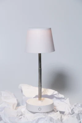 Cosmopolitan – Stolová lampa RABS